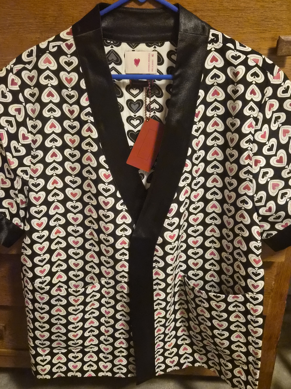 Emotionally Unavailable X Clot Heart Print Satin-Trim Kimono Top Shirt